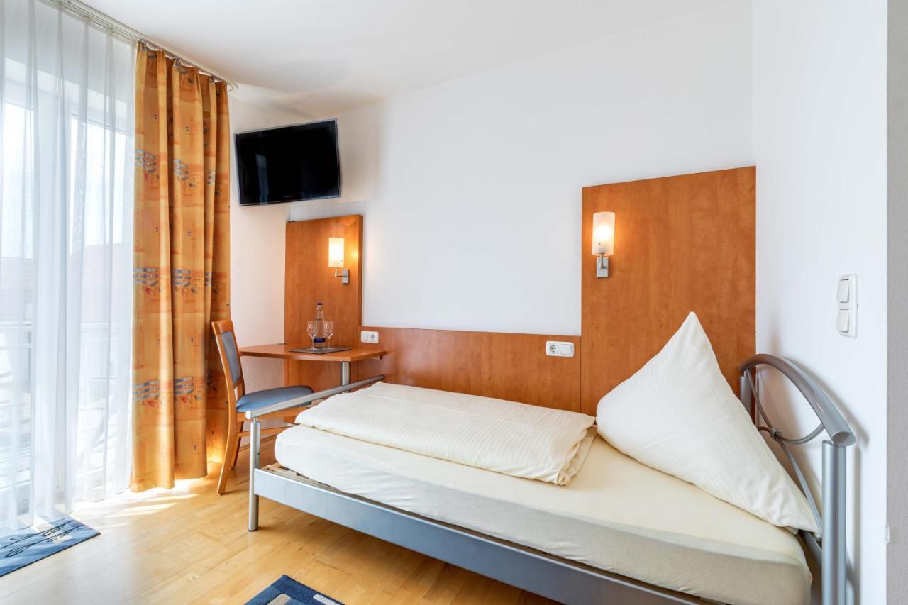 Gasthaus Hotel Ostermeier Attenkirchen Extérieur photo